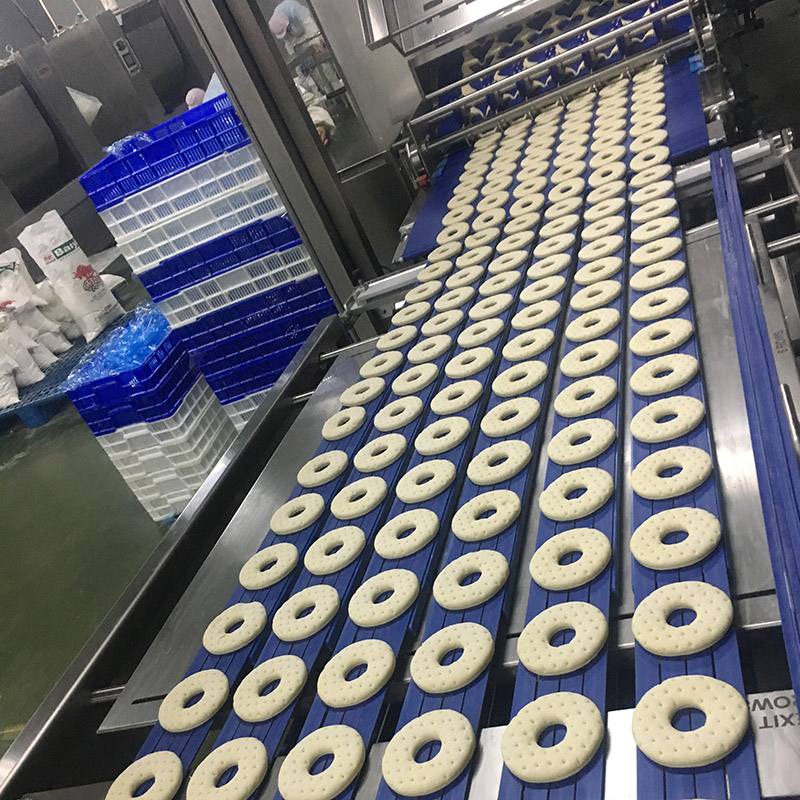 Industrial Type yeast-raised Rolling Cutting Donut Machine Photo (1)