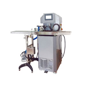 Commercial and industrial continuous chocolate tempering machine