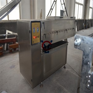 Batch and continuous automatic hard sugar or taffy candy pulling machine
